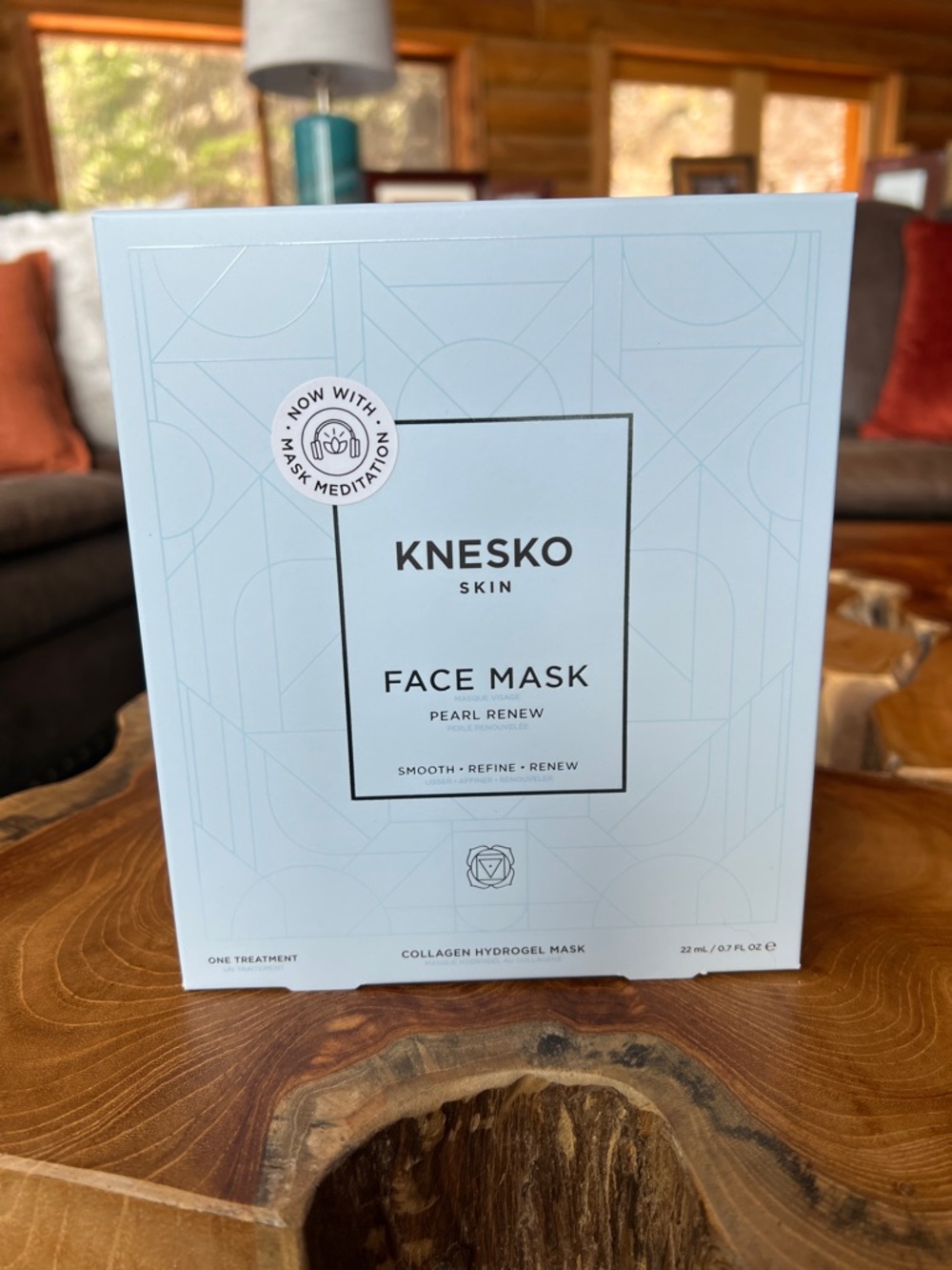 Pearl Renew Face Mask — Light Blue Hydrating Hydrogel Treatment